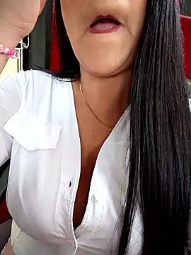 Snapshot of Layla-daring chatting on 31, 1, 2026 Layla-daring online show from 31, 1, 2026