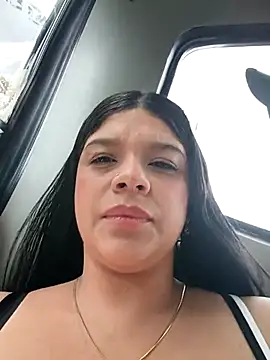 Snapshot of Layla-daring chatting on 4, 3, 2026 Layla-daring online show from 4, 3, 2026