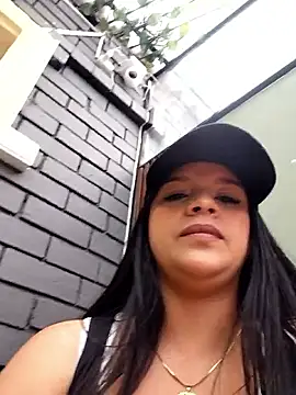 Snapshot of Layla-daring chatting on 1, 5, 2026 Layla-daring online show from 1, 5, 2026