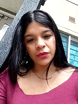 Snapshot of Layla-daring chatting on 14, 6, 2026 Layla-daring online show from 14, 6, 2026