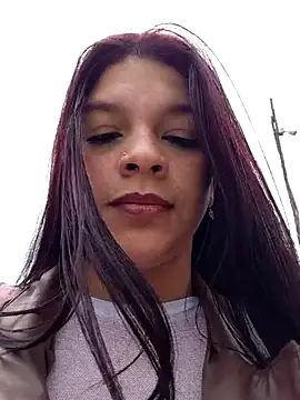 Layla-daring online show from 9, 7, 2026