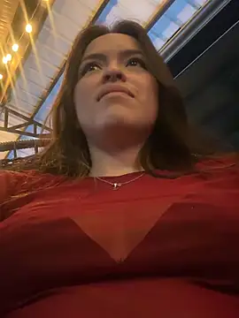 Little  Danni1 online show from 26, 4, 2026