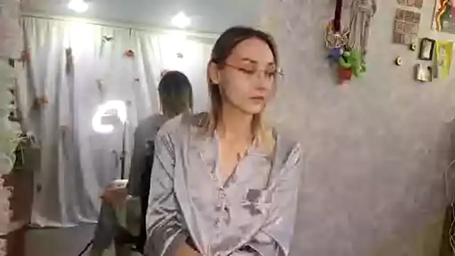 MistieSchorn online show from 20, 11, 2025