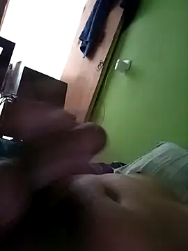 Snapshot of art-e9-2 chatting on 4, 12, 2025 art-e9-2 online show from 4, 12, 2025