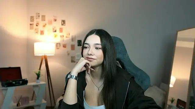 Vexorine online show from 8, 4, 2026