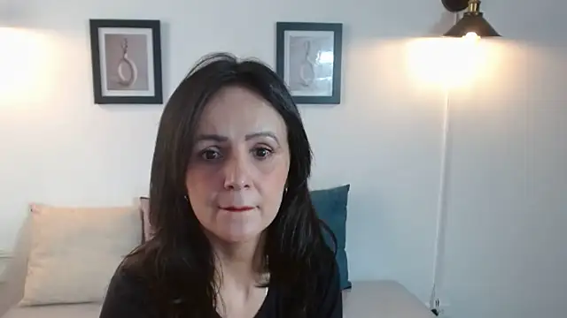 Juliana  lx online show from 22, 4, 2026