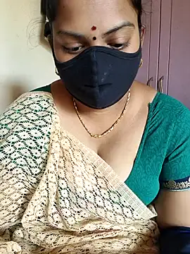 Snapshot of Paru_Tamil_Ponnu chatting on 26, 11, 2025 Paru Tamil Ponnu online show from 26, 11, 2025