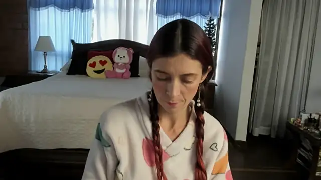 Charlotte-Willson online show from 5, 1, 2026