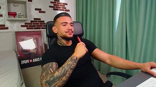 ElijahThorne online show from 29, 7, 2026