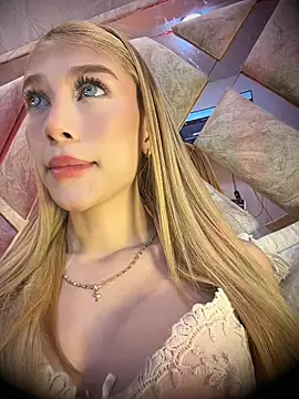 valeryfox   online show from 23, 4, 2026