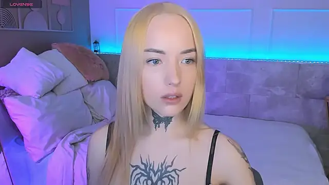 MarquiseMuse online show from 15, 2, 2026