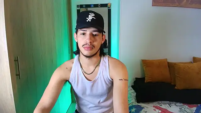 Snapshot of NathanFerrara chatting on 5, 12, 2025 NathanFerrara online show from 5, 12, 2025