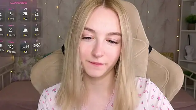 Shy Polly online show from 27, 4, 2026