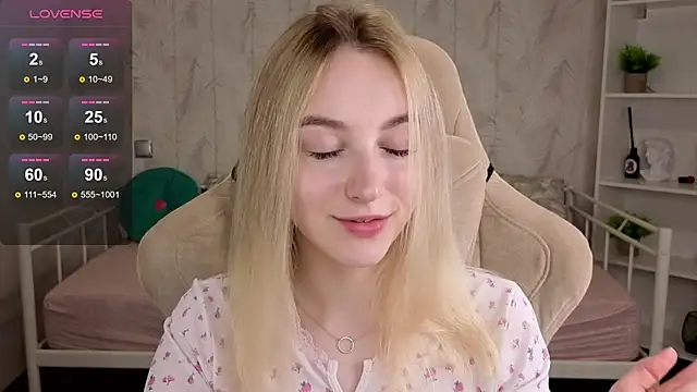 Shy Polly online show from 23, 6, 2026