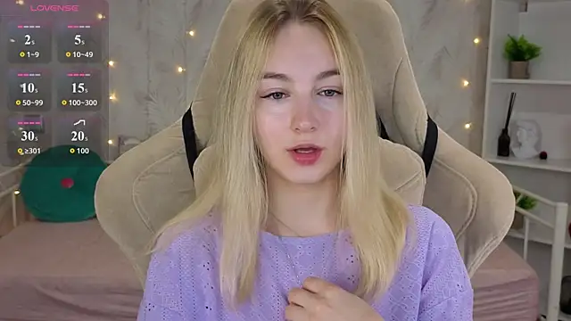 Shy Polly online show from 19, 7, 2026