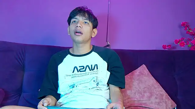 Liam Sinclair online show from 10, 3, 2026