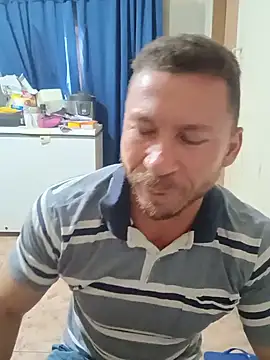 Snapshot of RobertoLuiz84 chatting on 19, 7, 2026 RobertoLuiz84 online show from 19, 7, 2026