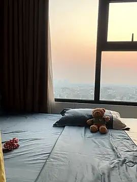 Queen-of-Love online show from 10, 1, 2026