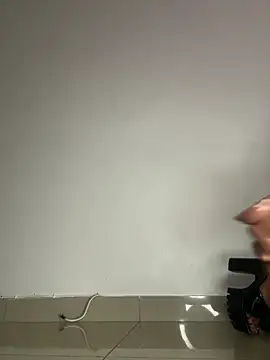 SexypuppyX online show from 10, 3, 2026