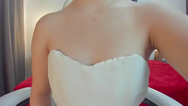 Snapshot of mask_red_girl chatting on 12, 5, 2026 mask red girl online show from 12, 5, 2026