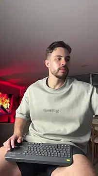 Valenthino Salvatore online show from 28, 4, 2026