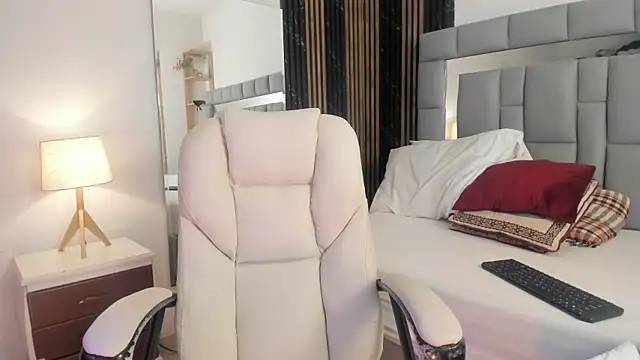 Snapshot of amaia_santini chatting on 28, 5, 2026 amaia santini online show from 28, 5, 2026
