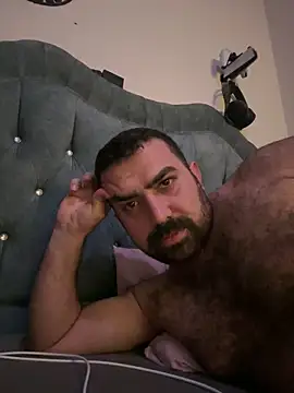 Snapshot of Ali2413 chatting on 1, 3, 2026 Ali2413 online show from 1, 3, 2026