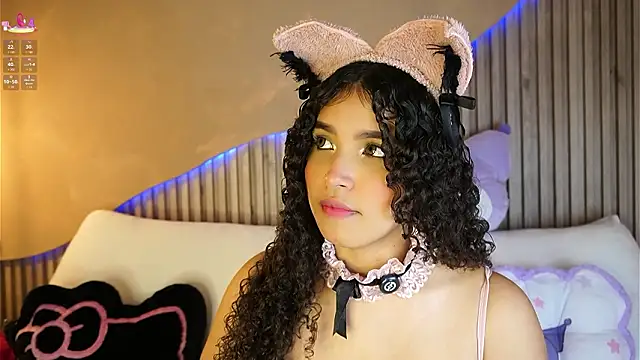 EloiseSweetxx online show from 7, 3, 2026