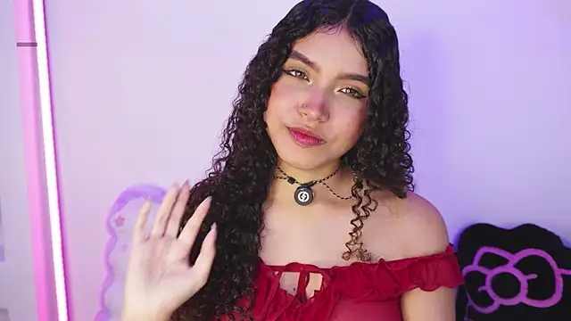 EloiseSweetxx online show from 8, 4, 2026