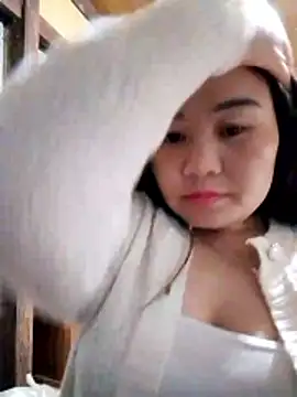 One-two22 online show from 26, 11, 2025