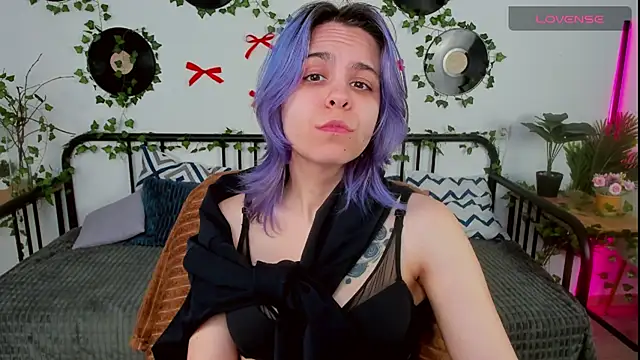 LiraBelle online show from 30, 4, 2026