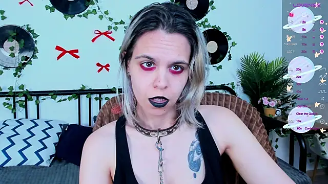 Snapshot of LiraBelle chatting on 12, 6, 2026 LiraBelle online show from 12, 6, 2026