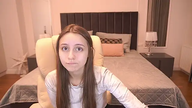 TinyNatalie online show from 20, 12, 2025