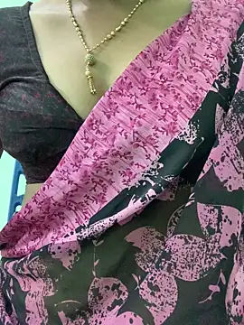 honeygirl6996 online show from 4, 7, 2026