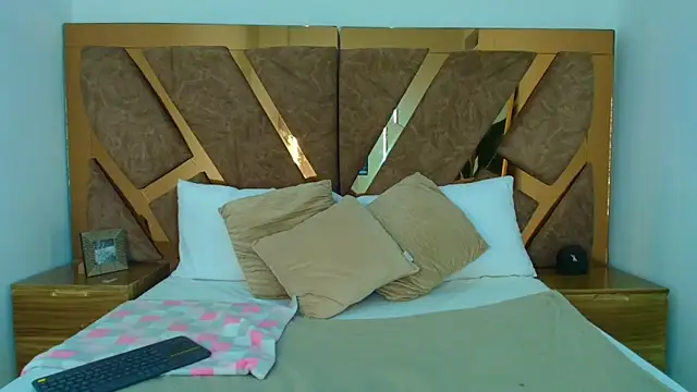 princess deimos   online show from 11, 2, 2026