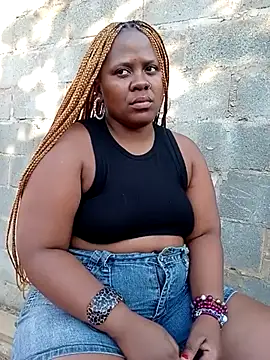 Snapshot of BlackPearlxxo chatting on 7, 7, 2026 BlackPearlxxo online show from 7, 7, 2026