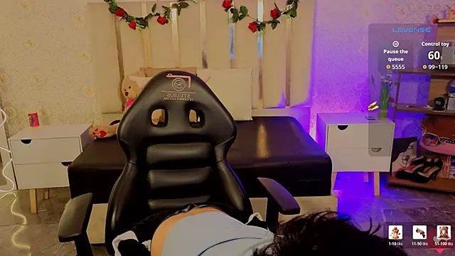 kaelwolf tay online show from 9, 4, 2026