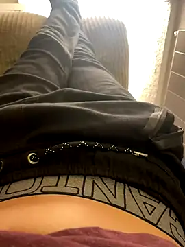 Snapshot of nightbound99 chatting on 20, 12, 2025 nightbound99 online show from 20, 12, 2025