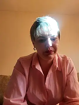 Snapshot of LushLoveee chatting on 7, 3, 2026 LushLoveee online show from 7, 3, 2026