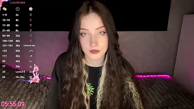 Meowluly online show from 5, 4, 2026