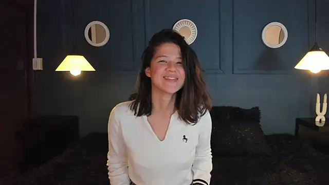 Snapshot of Skyy_bloom chatting on 4, 3, 2026 Skyy bloom online show from 4, 3, 2026