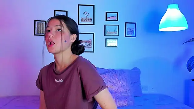 Skyy bloom online show from 22, 4, 2026