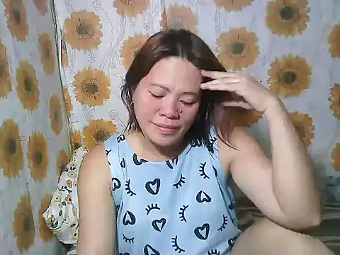 Smilinglovely online show from 9, 4, 2026