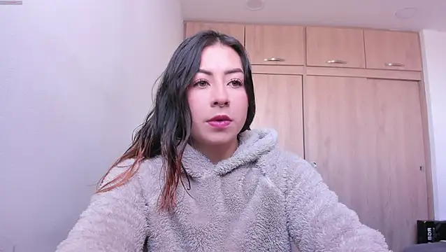 Snapshot of MaddieHunter chatting on 4, 8, 2026 MaddieHunter online show from 4, 8, 2026