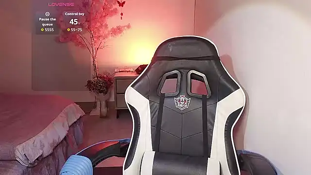 LuLu bb online show from 18, 4, 2026