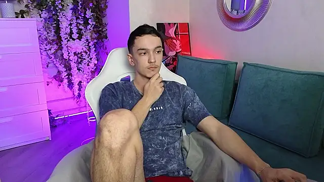 MoonlinSkinn online show from 20, 2, 2026