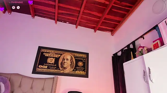 KarolRojas 22 online show from 24, 6, 2026