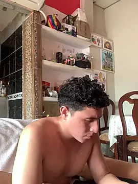 Snapshot of angelxxx95 chatting on 4, 2, 2026 angelxxx95 online show from 4, 2, 2026