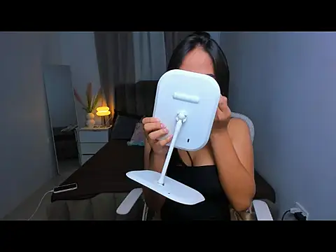 Laureen BrownXxx online show from 14, 7, 2026
