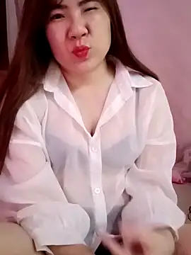 Lily-ross22 online show from 22, 4, 2026